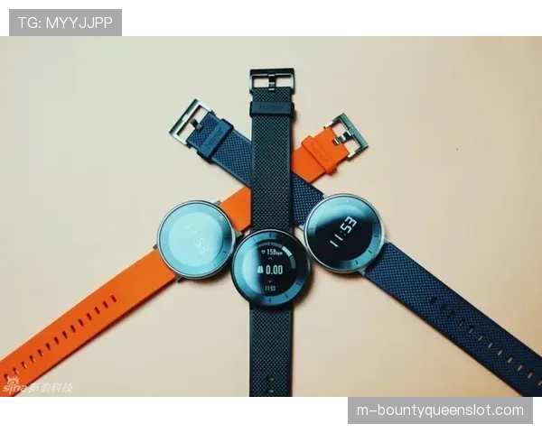 某体育科技公司推出新型可穿戴设备，用于训练中实时监测球员控球压力